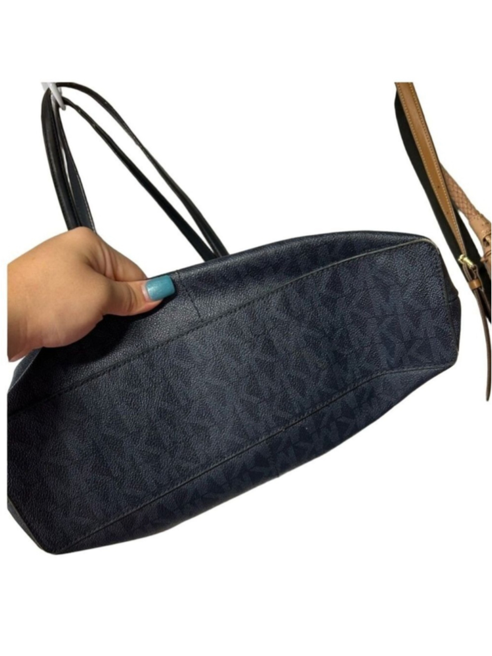 Michael Kors Large Bedford Tote – Navy MK Signature Logo Canvas - Picture 5 of 12